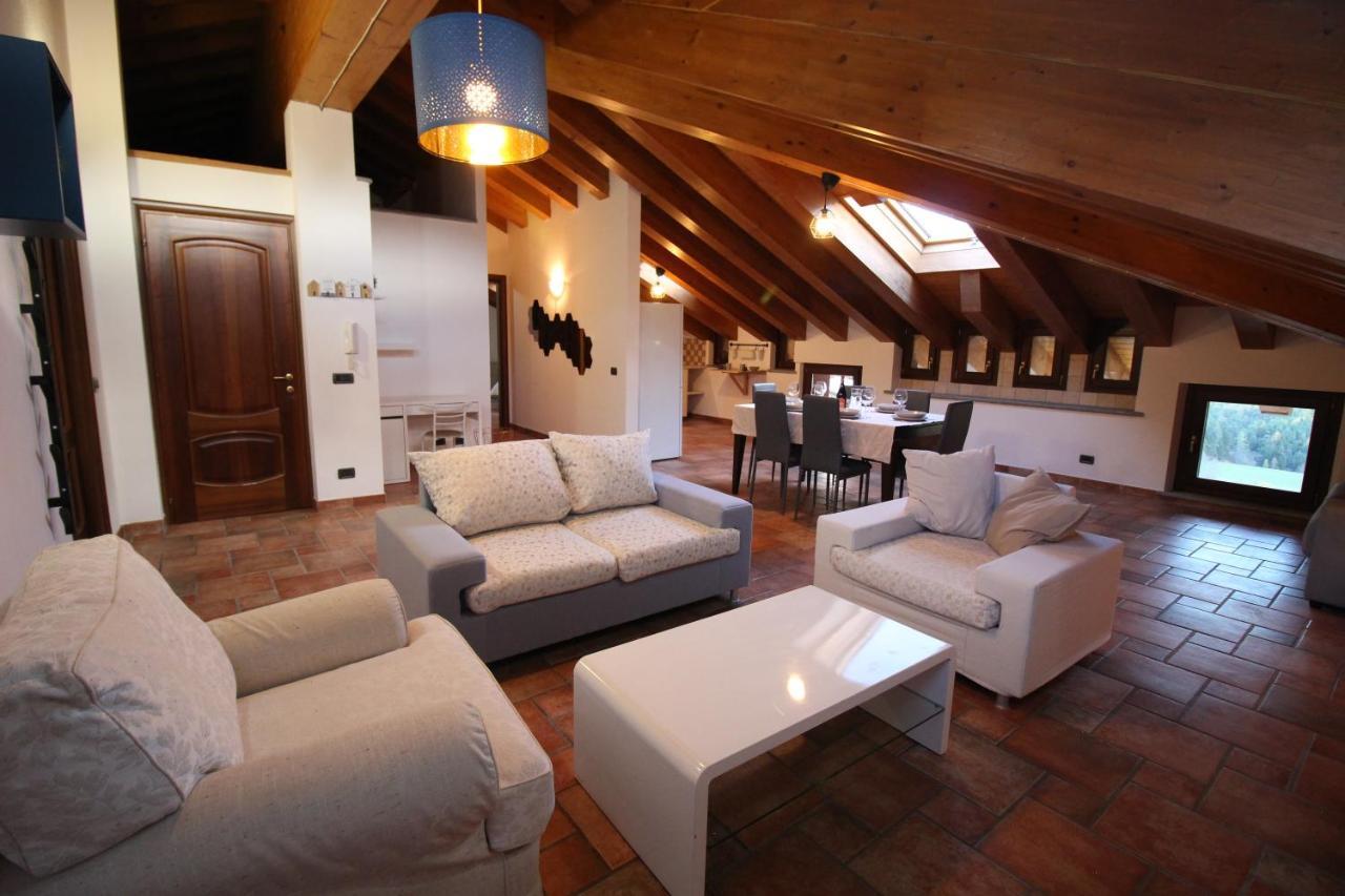 Apartamento Attico Dell'Aquila Brusson Exterior foto